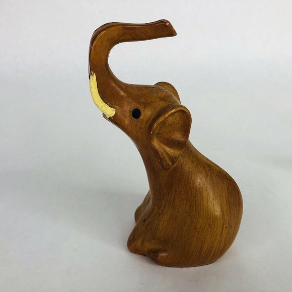 2 Elephant Figurines Wood Look Made Hong Kong Jewel Eyes Trunks Up Kitsch Decor - Picture 5 of 12